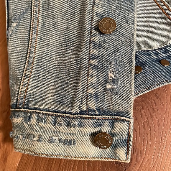 GAP Icon Denim Jacket - Picture 8 of 9